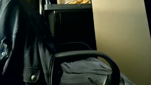 jeremiah0827 online show from 12/22/24, 09:44