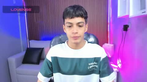 Snapshot of jeremias_1 chatting on 06/19/26, 01:26 JEREMIAS online show from 06/19/26, 01:26
