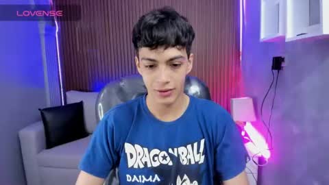 Snapshot of jeremias_1 chatting on 06/25/26, 01:37 JEREMIAS online show from 06/25/26, 01:37