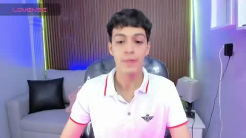 Snapshot of jeremias_1 chatting on 07/07/26, 01:04 JEREMIAS online show from 07/07/26, 01:04