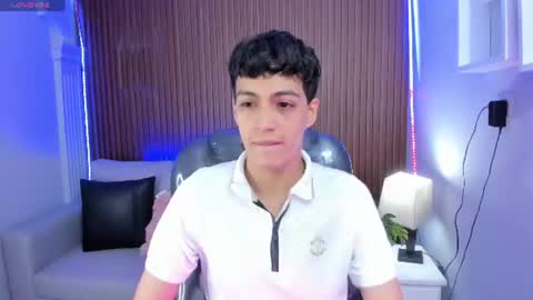 Snapshot of jeremias_1 chatting on 07/08/26, 12:53 JEREMIAS online show from 07/08/26, 12:53