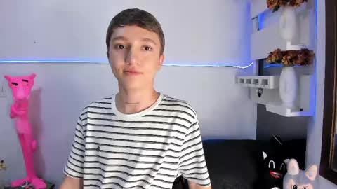 Snapshot of jeremy_salvatore_ chatting on 05/15/26, 01:01 jero independent model online show from 05/15/26, 01:01
