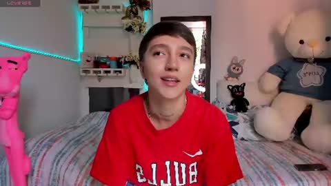 Snapshot of jeremy_salvatore_ chatting on 06/18/26, 05:50 jero independent model online show from 06/18/26, 05:50