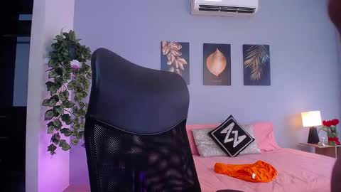 Jeremy Lowe online show from 02/21/25, 04:48