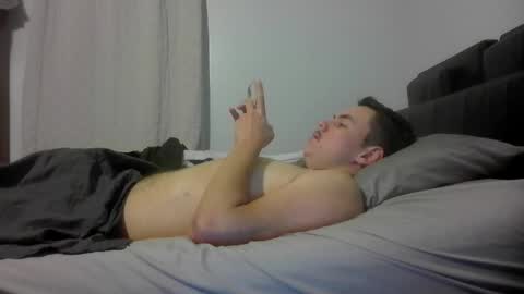 Snapshot of jerkjon1692 chatting on 05/02/26, 01:10 jerkjon1692 online show from 05/02/26, 01:10
