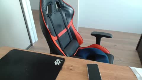 Boy likes daddies online show from 03/15/26, 12:44