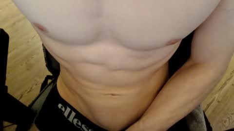 Snapshot of jerkoffboy99 chatting on 12/21/24, 08:50 jerkoffboy99 online show from 12/21/24, 08:50