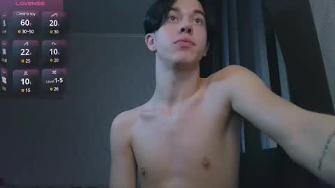 Snapshot of jerrybomb_ chatting on 01/26/25, 10:55 Jerrybomb online show from 01/26/25, 10:55