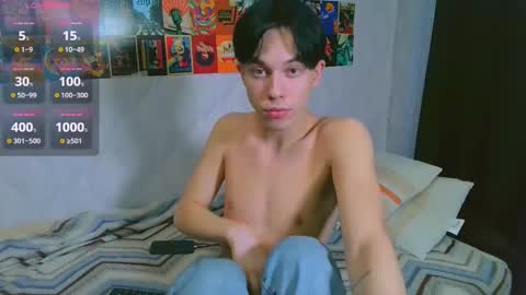 Snapshot of jerrybomb_ chatting on 02/10/25, 02:37 Jerrybomb online show from 02/10/25, 02:37