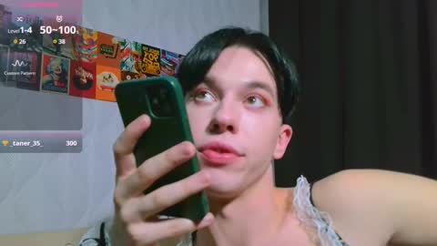 Snapshot of jerrybomb_ chatting on 02/13/25, 06:16 Jerrybomb online show from 02/13/25, 06:16