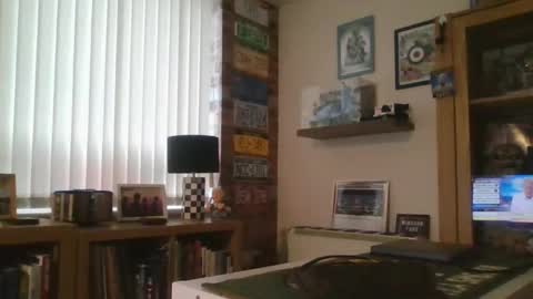 Harry online show from 11/11/25, 09:09