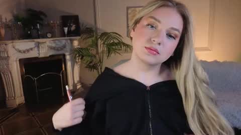 jes_solar online show from 11/22/25, 09:36