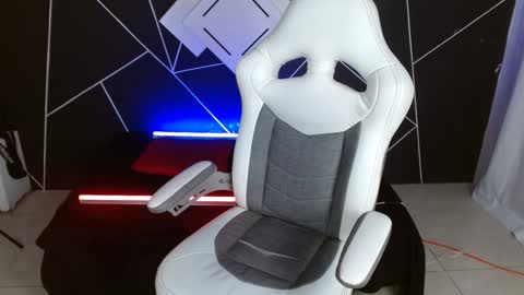 sofi online show from 01/22/25, 01:53