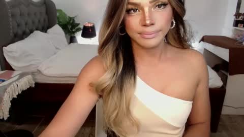 jesie_hot69 online show from 01/21/25, 01:00