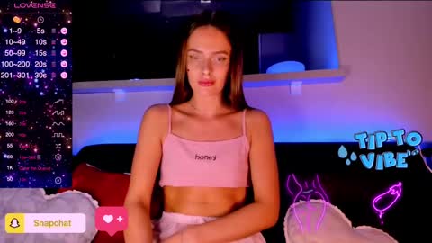 Snapshot of jess_kahawaty chatting on 02/16/25, 09:16 Jess online show from 02/16/25, 09:16