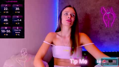 Snapshot of jess_kahawaty chatting on 10/18/25, 09:48 Jess online show from 10/18/25, 09:48