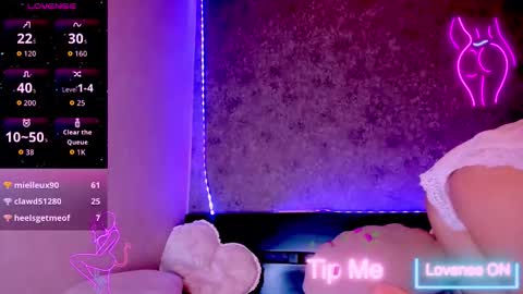 Snapshot of jess_kahawaty chatting on 03/03/26, 11:27 Jess online show from 03/03/26, 11:27