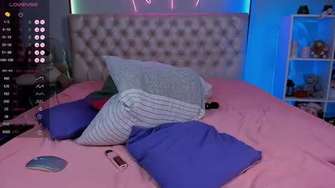 Snapshot of jess_lui chatting on 03/04/25, 04:06 Jess online show from 03/04/25, 04:06