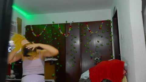 Snapshot of jess_sweett chatting on 01/06/26, 08:45 Jessica online show from 01/06/26, 08:45