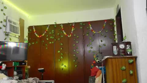 Snapshot of jess_sweett chatting on 01/10/26, 09:05 Jessica online show from 01/10/26, 09:05