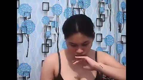 Snapshot of jessa_21 chatting on 12/04/25, 12:14 jessa_21 online show from 12/04/25, 12:14