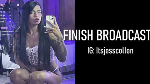 Snapshot of jesscollen chatting on 12/12/24, 11:40 itsjesscollen online show from 12/12/24, 11:40