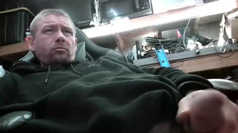 Snapshot of jesse_cash chatting on 03/08/26, 01:04 cummin0Nyou online show from 03/08/26, 01:04