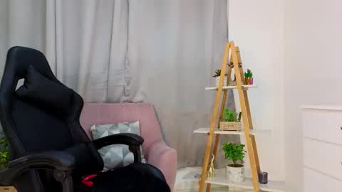 bella  adams online show from 02/12/25, 02:03