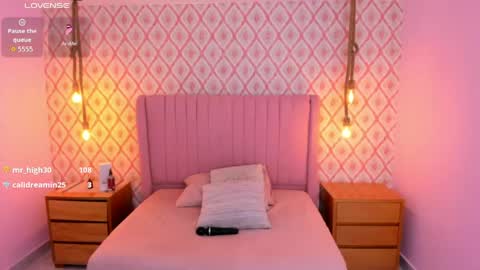  J E S S I  online show from 04/11/26, 07:45