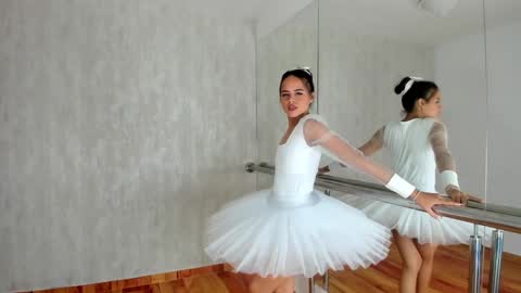 Jess online show from 01/24/25, 04:06