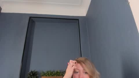 Jessica online show from 11/15/25, 11:07