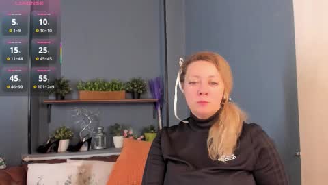 Jessica online show from 12/18/25, 09:37