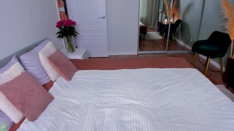 Snapshot of jessica_gill chatting on 09/09/25, 06:24 Jessica online show from 09/09/25, 06:24