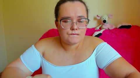 Natalia online show from 09/16/25, 07:53