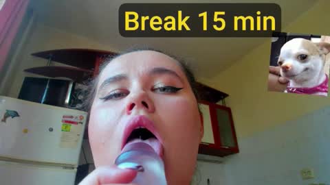 Natalia online show from 12/22/25, 07:16