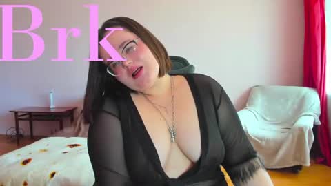 Natalia online show from 06/17/26, 06:27