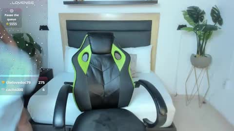 jessica_taylor_22 online show from 01/28/25, 07:53