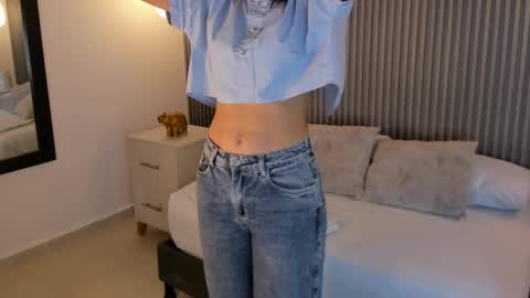 jessica_taylor_22 online show from 03/06/26, 12:56