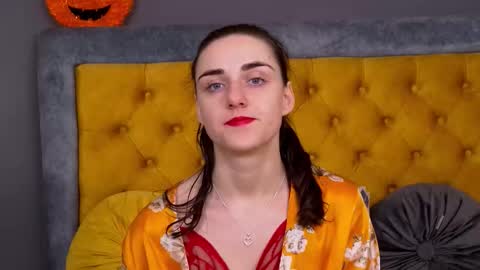 Jessica White online show from 12/23/25, 04:43