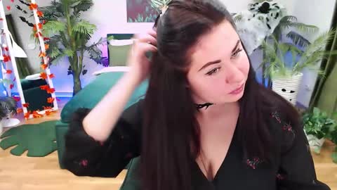 Snapshot of jessicaevanse chatting on 10/20/25, 10:16 jessicaevanse online show from 10/20/25, 10:16