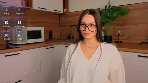 Snapshot of jessicajohnsonn chatting on 11/15/25, 06:11 Liza online show from 11/15/25, 06:11