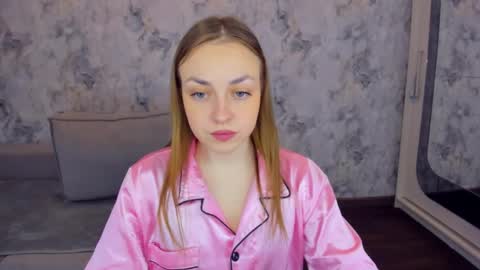 JESSICA online show from 02/17/25, 09:24