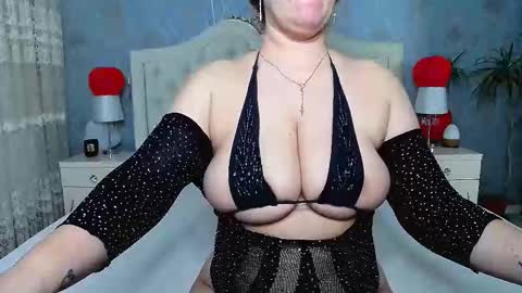 Snapshot of jessicalove20 chatting on 03/08/25, 04:56 single mommy online show from 03/08/25, 04:56