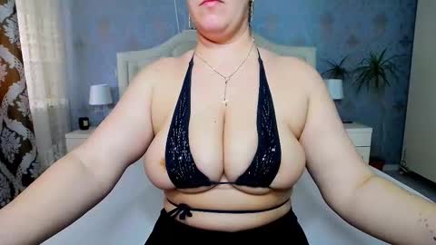 Snapshot of jessicalove20 chatting on 03/12/25, 10:48 single mommy online show from 03/12/25, 10:48