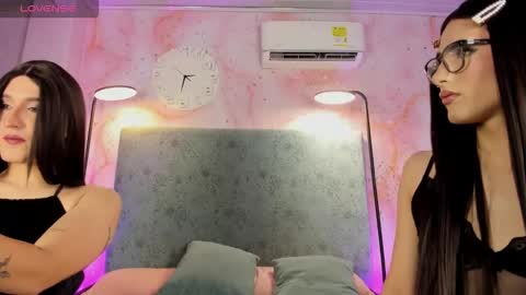 JESSI AND NAOMI online show from 01/07/26, 12:24