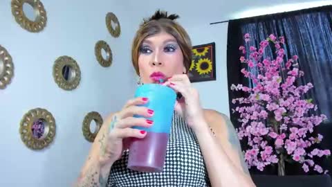 Snapshot of jessicapiero chatting on 05/15/26, 07:21 Jessica Caicedo online show from 05/15/26, 07:21