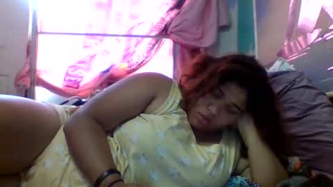 Snapshot of jessicarabbits4 chatting on 06/09/26, 03:01 dovedianna online show from 06/09/26, 03:01