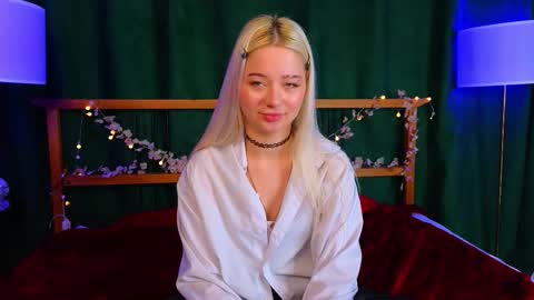 Snapshot of jessie__dean chatting on 11/26/25, 12:17 Danielle online show from 11/26/25, 12:17