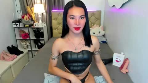 Snapshot of jessie_empress chatting on 01/08/25, 11:54 Your naughty Jessie online show from 01/08/25, 11:54