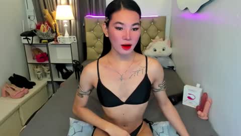 Snapshot of jessie_empress chatting on 01/12/25, 08:25 Your naughty Jessie online show from 01/12/25, 08:25